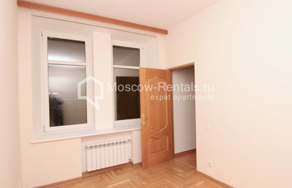 Photo #9 5-room (4 BR) apartment for <a href="http://moscow-rentals.ru/en/articles/long-term-rent" target="_blank">a long-term</a> rent
 in Russia, Moscow, Plushchikha str, 31