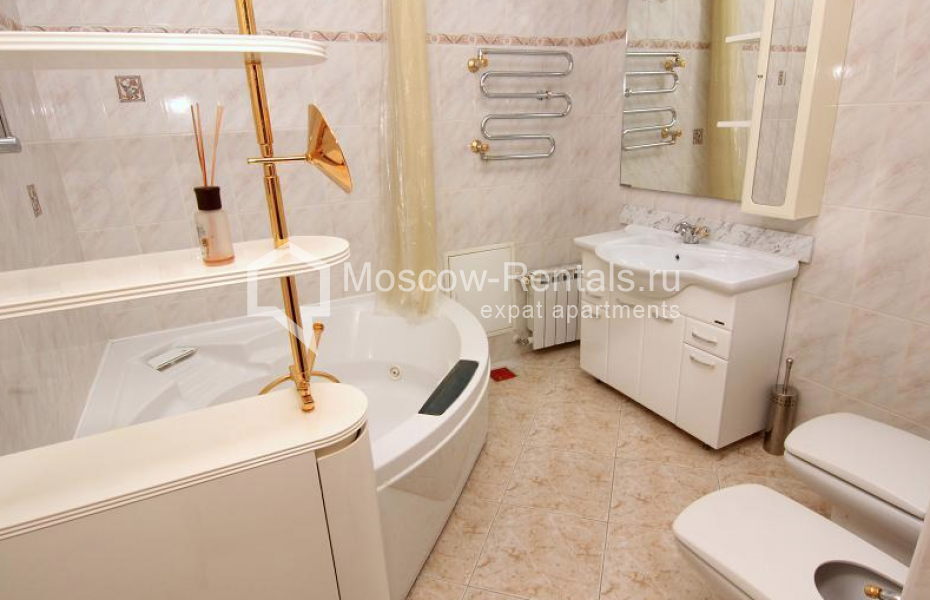 Photo #12 5-room (4 BR) apartment for <a href="http://moscow-rentals.ru/en/articles/long-term-rent" target="_blank">a long-term</a> rent
 in Russia, Moscow, Plushchikha str, 31