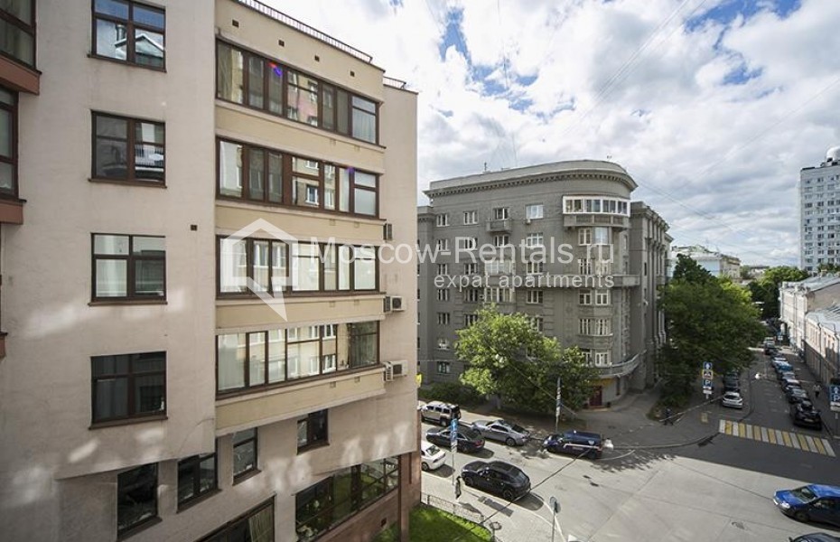 Photo #21 5-room (4 BR) apartment for <a href="http://moscow-rentals.ru/en/articles/long-term-rent" target="_blank">a long-term</a> rent
 in Russia, Moscow, Vorotnikovskyi lane,  4
