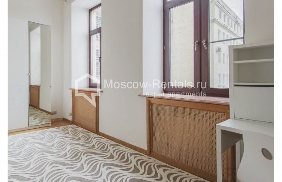 Photo #13 5-room (4 BR) apartment for <a href="http://moscow-rentals.ru/en/articles/long-term-rent" target="_blank">a long-term</a> rent
 in Russia, Moscow, Vorotnikovskyi lane,  4