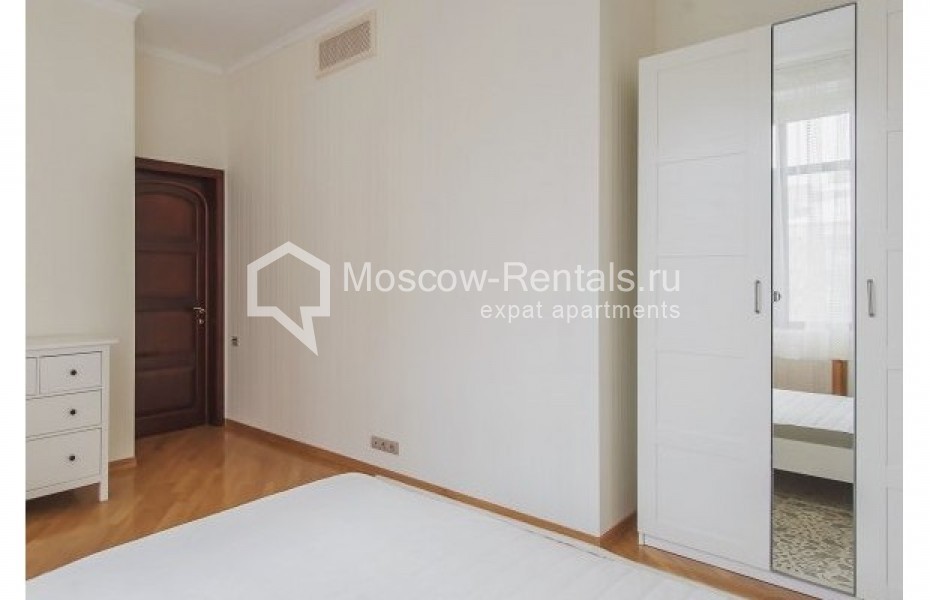 Photo #10 5-room (4 BR) apartment for <a href="http://moscow-rentals.ru/en/articles/long-term-rent" target="_blank">a long-term</a> rent
 in Russia, Moscow, Vorotnikovskyi lane,  4