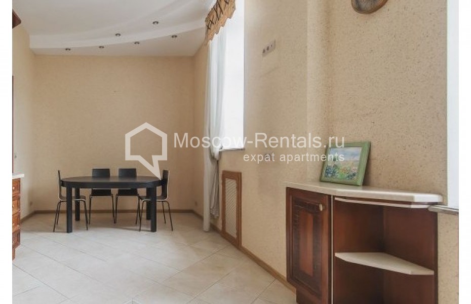 Photo #2 5-room (4 BR) apartment for <a href="http://moscow-rentals.ru/en/articles/long-term-rent" target="_blank">a long-term</a> rent
 in Russia, Moscow, Vorotnikovskyi lane,  4