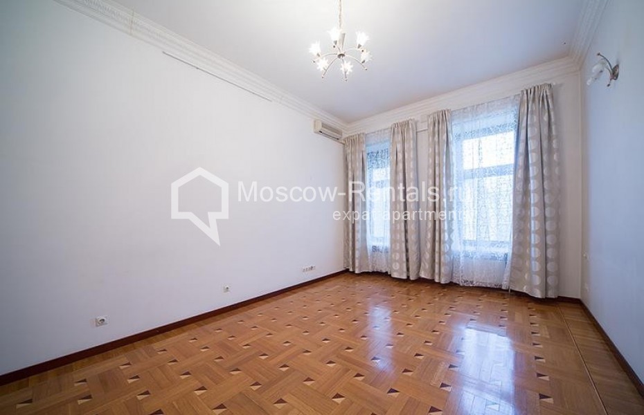 Photo #4 5-room (4 BR) apartment for <a href="http://moscow-rentals.ru/en/articles/long-term-rent" target="_blank">a long-term</a> rent
 in Russia, Moscow, Tverskaya str, 12 С 8
