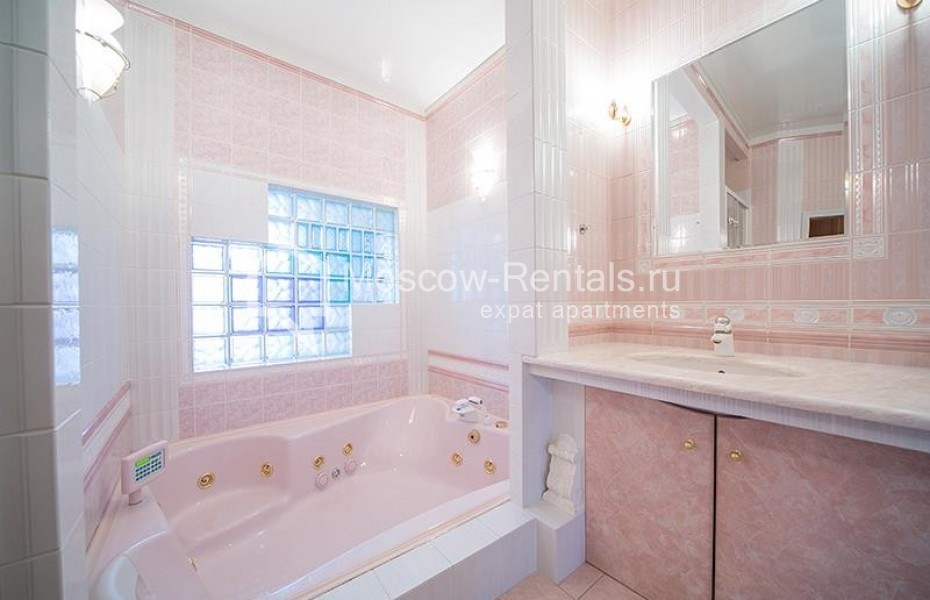 Photo #11 5-room (4 BR) apartment for <a href="http://moscow-rentals.ru/en/articles/long-term-rent" target="_blank">a long-term</a> rent
 in Russia, Moscow, Tverskaya str, 12 С 8