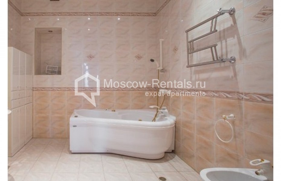 Photo #9 5-room (4 BR) apartment for <a href="http://moscow-rentals.ru/en/articles/long-term-rent" target="_blank">a long-term</a> rent
 in Russia, Moscow, Krivoarbatskyi lane, 16/22