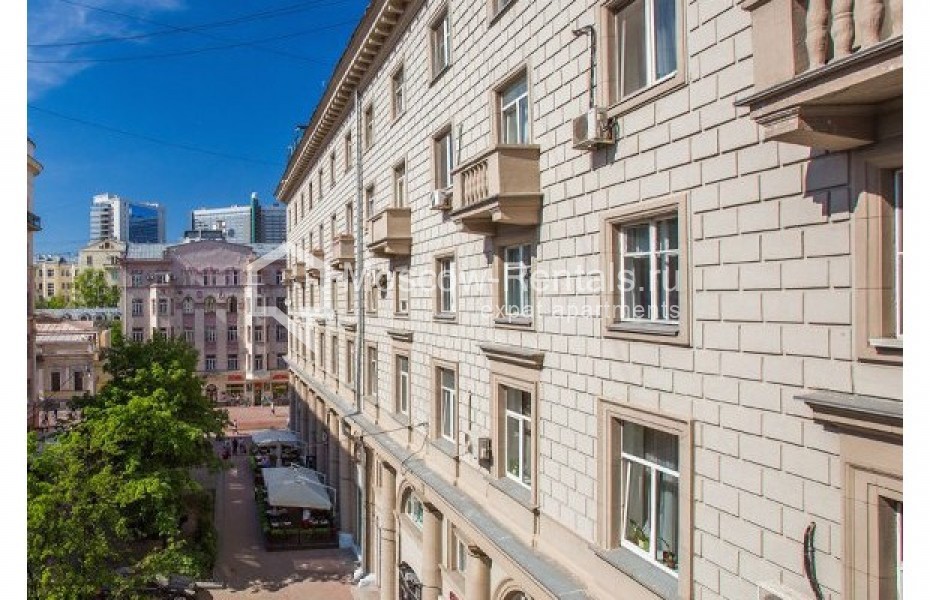 Photo #14 5-room (4 BR) apartment for <a href="http://moscow-rentals.ru/en/articles/long-term-rent" target="_blank">a long-term</a> rent
 in Russia, Moscow, Krivoarbatskyi lane, 16/22