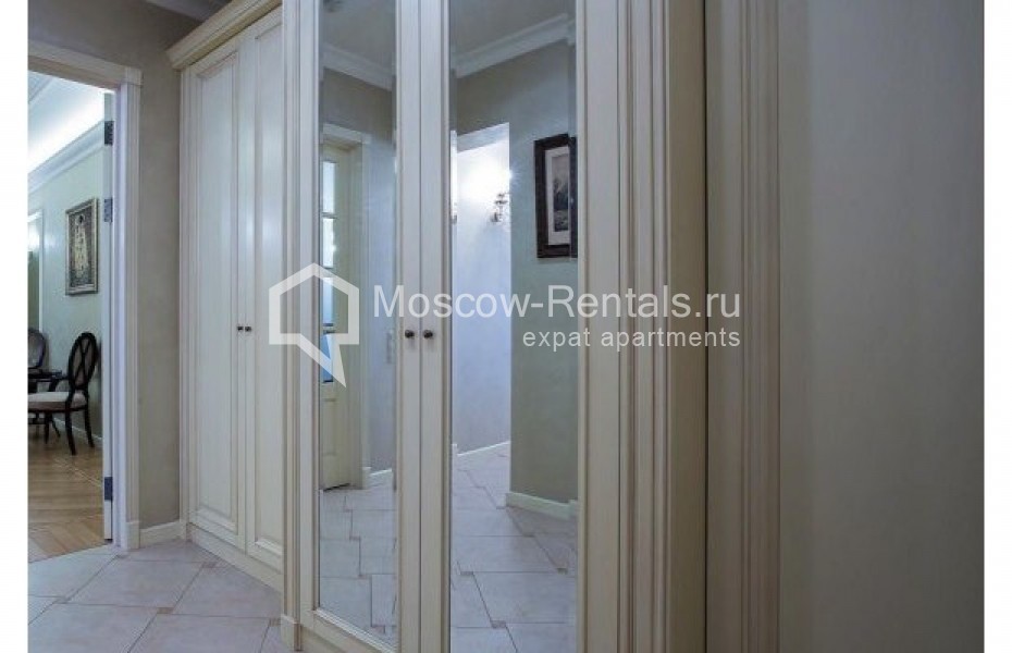 Photo #9 4-room (3 BR) apartment for <a href="http://moscow-rentals.ru/en/articles/long-term-rent" target="_blank">a long-term</a> rent
 in Russia, Moscow, Aleksandra Nevskogo str, 27