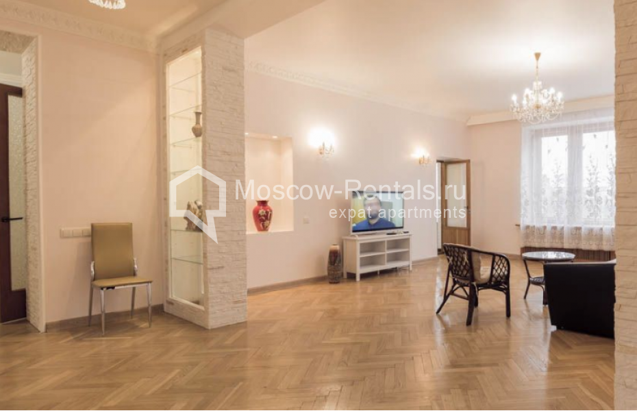 Photo #2 5-room (4 BR) apartment for <a href="http://moscow-rentals.ru/en/articles/long-term-rent" target="_blank">a long-term</a> rent
 in Russia, Moscow, Spiridonovka str, 18