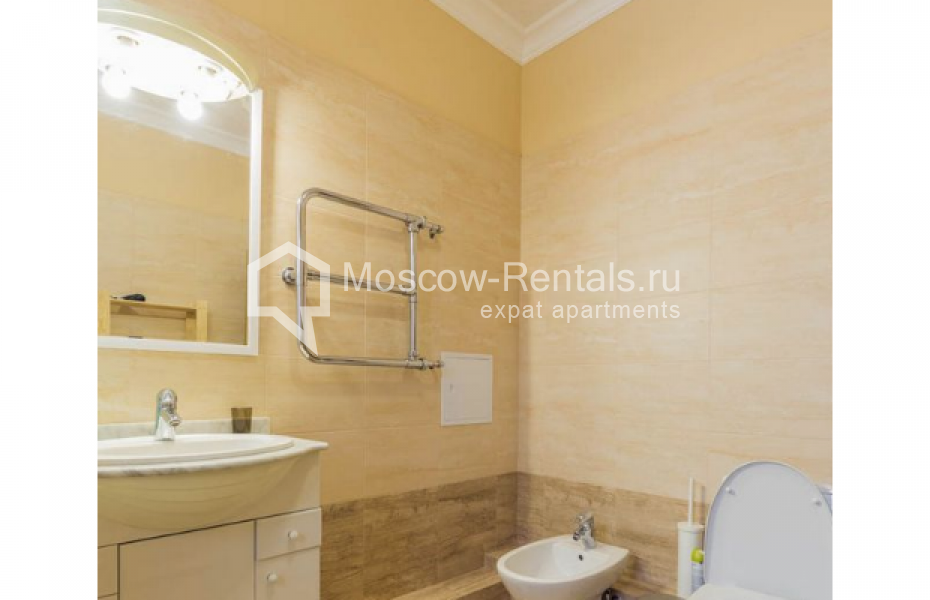 Photo #21 5-room (4 BR) apartment for <a href="http://moscow-rentals.ru/en/articles/long-term-rent" target="_blank">a long-term</a> rent
 in Russia, Moscow, Spiridonovka str, 18