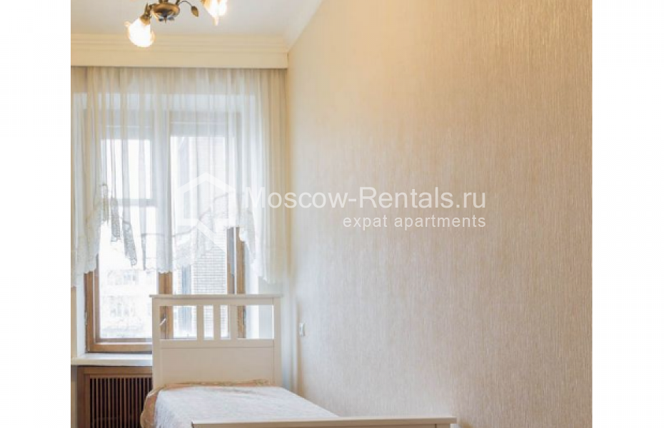 Photo #16 5-room (4 BR) apartment for <a href="http://moscow-rentals.ru/en/articles/long-term-rent" target="_blank">a long-term</a> rent
 in Russia, Moscow, Spiridonovka str, 18