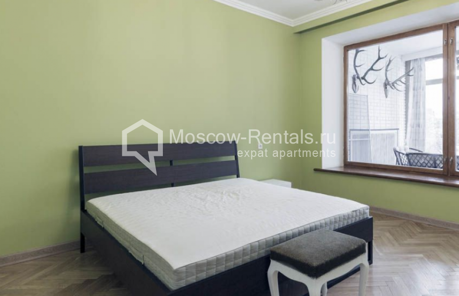 Photo #10 5-room (4 BR) apartment for <a href="http://moscow-rentals.ru/en/articles/long-term-rent" target="_blank">a long-term</a> rent
 in Russia, Moscow, Spiridonovka str, 18
