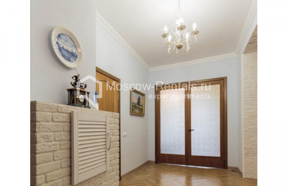Photo #25 5-room (4 BR) apartment for <a href="http://moscow-rentals.ru/en/articles/long-term-rent" target="_blank">a long-term</a> rent
 in Russia, Moscow, Spiridonovka str, 18