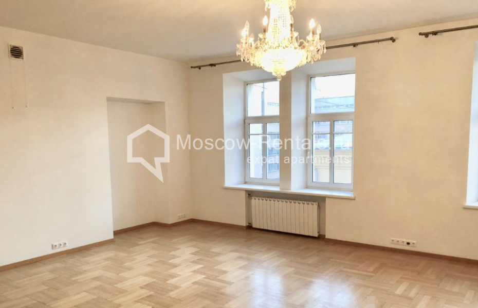 Photo #2 4-room (3 BR) apartment for <a href="http://moscow-rentals.ru/en/articles/long-term-rent" target="_blank">a long-term</a> rent
 in Russia, Moscow, 4th Tverskaya-Yamskaya str, 26/8