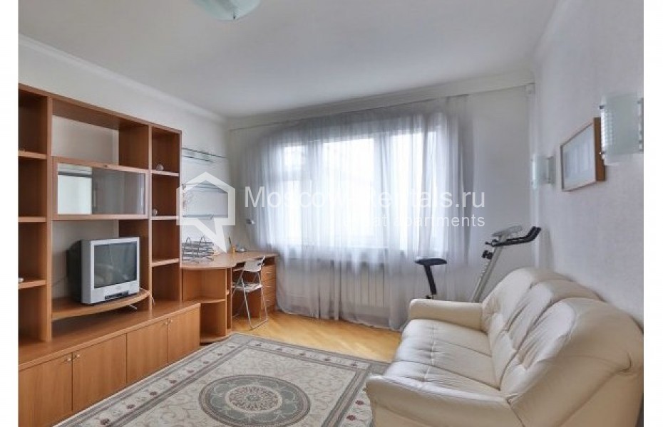 Photo #11 5-room (4 BR) apartment for <a href="http://moscow-rentals.ru/en/articles/long-term-rent" target="_blank">a long-term</a> rent
 in Russia, Moscow, Sergeya Makeeva str, 1