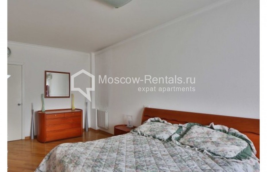 Photo #8 5-room (4 BR) apartment for <a href="http://moscow-rentals.ru/en/articles/long-term-rent" target="_blank">a long-term</a> rent
 in Russia, Moscow, Sergeya Makeeva str, 1