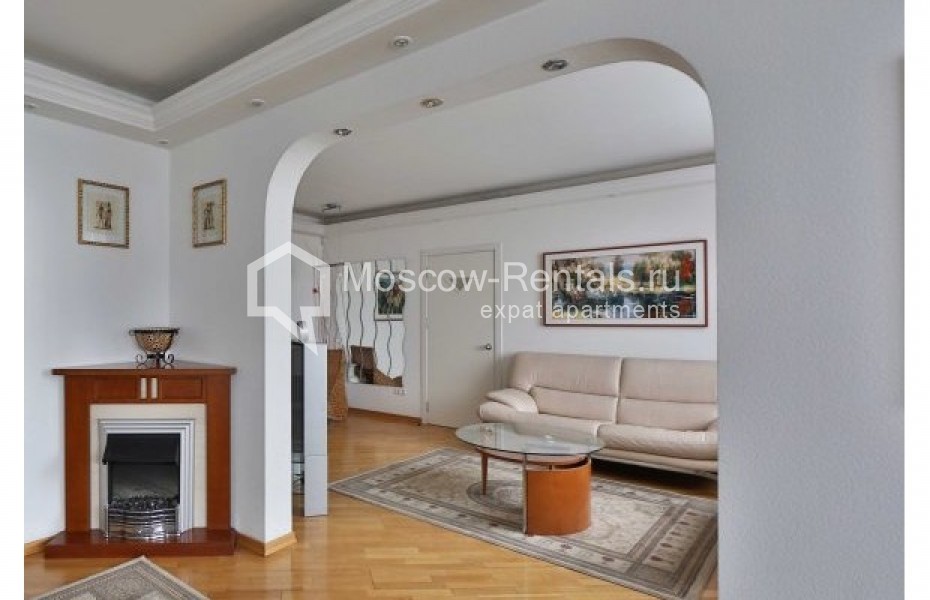Photo #1 5-room (4 BR) apartment for <a href="http://moscow-rentals.ru/en/articles/long-term-rent" target="_blank">a long-term</a> rent
 in Russia, Moscow, Sergeya Makeeva str, 1