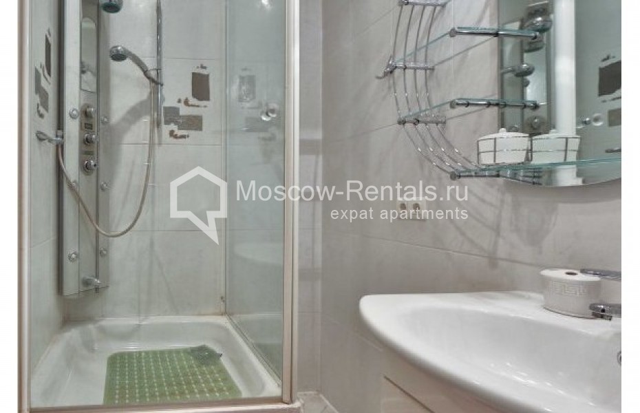 Photo #14 5-room (4 BR) apartment for <a href="http://moscow-rentals.ru/en/articles/long-term-rent" target="_blank">a long-term</a> rent
 in Russia, Moscow, Sergeya Makeeva str, 1
