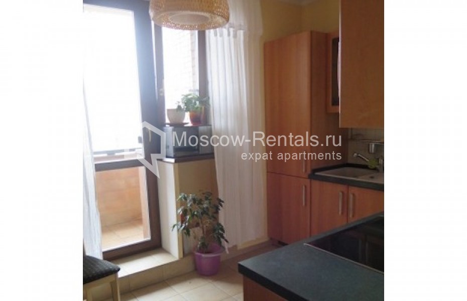 Photo #10 3-room (2 BR) apartment for <a href="http://moscow-rentals.ru/en/articles/long-term-rent" target="_blank">a long-term</a> rent
 in Russia, Moscow, Krasnaya Presnya str, 23