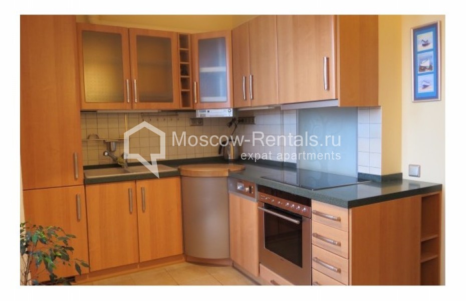 Photo #9 3-room (2 BR) apartment for <a href="http://moscow-rentals.ru/en/articles/long-term-rent" target="_blank">a long-term</a> rent
 in Russia, Moscow, Krasnaya Presnya str, 23