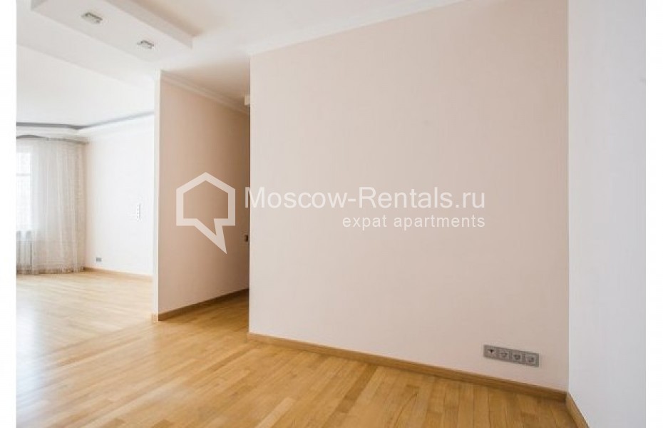 Photo #4 3-room (2 BR) apartment for <a href="http://moscow-rentals.ru/en/articles/long-term-rent" target="_blank">a long-term</a> rent
 in Russia, Moscow, Zoologizheskaya str., 30С2