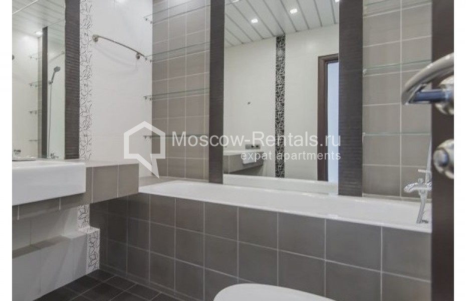 Photo #11 4-room (3 BR) apartment for <a href="http://moscow-rentals.ru/en/articles/long-term-rent" target="_blank">a long-term</a> rent
 in Russia, Moscow, Zoologicheskaya str., 18