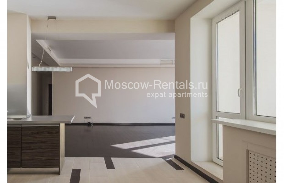 Photo #3 4-room (3 BR) apartment for <a href="http://moscow-rentals.ru/en/articles/long-term-rent" target="_blank">a long-term</a> rent
 in Russia, Moscow, Zoologicheskaya str., 18