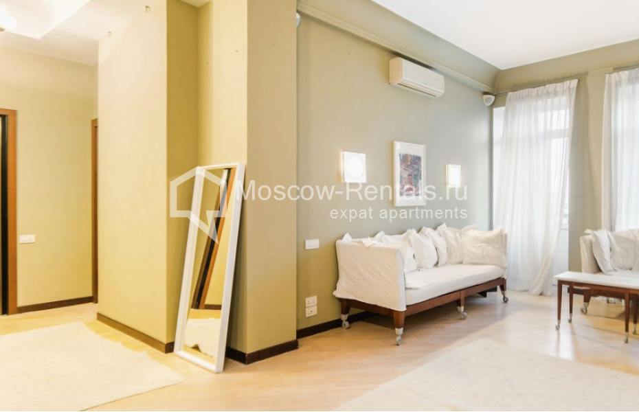 Photo #4 3-room (2 BR) apartment for <a href="http://moscow-rentals.ru/en/articles/long-term-rent" target="_blank">a long-term</a> rent
 in Russia, Moscow, Petrovskyi lane., 15С1