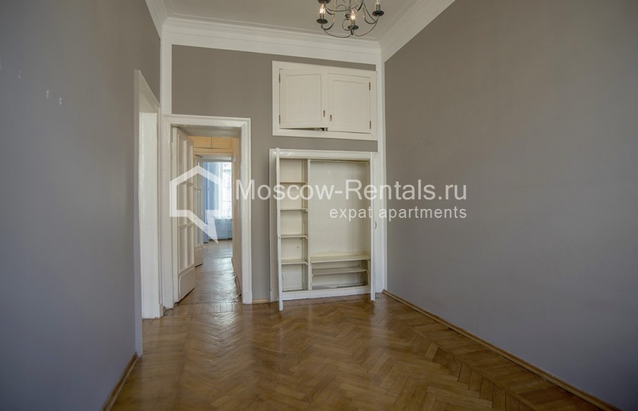 Photo #7 4-room (3 BR) apartment for <a href="http://moscow-rentals.ru/en/articles/long-term-rent" target="_blank">a long-term</a> rent
 in Russia, Moscow, Tverkskaya str, 25/9