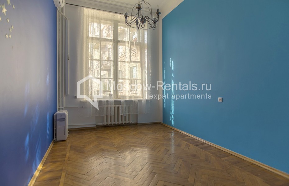 Photo #4 4-room (3 BR) apartment for <a href="http://moscow-rentals.ru/en/articles/long-term-rent" target="_blank">a long-term</a> rent
 in Russia, Moscow, Tverkskaya str, 25/9