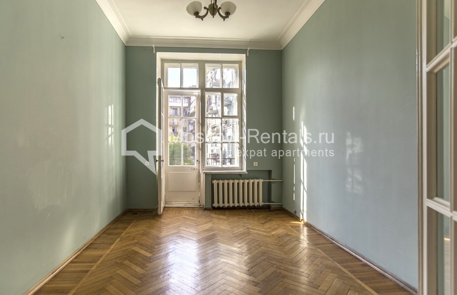 Photo #3 4-room (3 BR) apartment for <a href="http://moscow-rentals.ru/en/articles/long-term-rent" target="_blank">a long-term</a> rent
 in Russia, Moscow, Tverkskaya str, 25/9