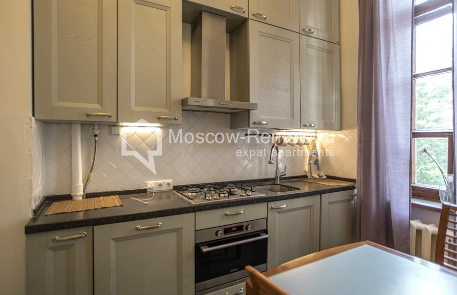 Photo #12 4-room (3 BR) apartment for <a href="http://moscow-rentals.ru/en/articles/long-term-rent" target="_blank">a long-term</a> rent
 in Russia, Moscow, Tverkskaya str, 25/9
