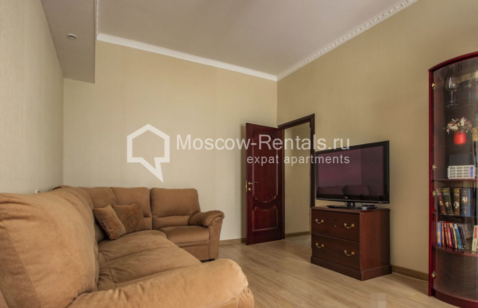Photo #2 4-room (3 BR) apartment for <a href="http://moscow-rentals.ru/en/articles/long-term-rent" target="_blank">a long-term</a> rent
 in Russia, Moscow, Gasheka str, 9