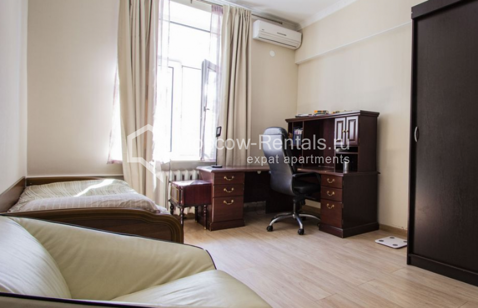 Photo #18 4-room (3 BR) apartment for <a href="http://moscow-rentals.ru/en/articles/long-term-rent" target="_blank">a long-term</a> rent
 in Russia, Moscow, Gasheka str, 9