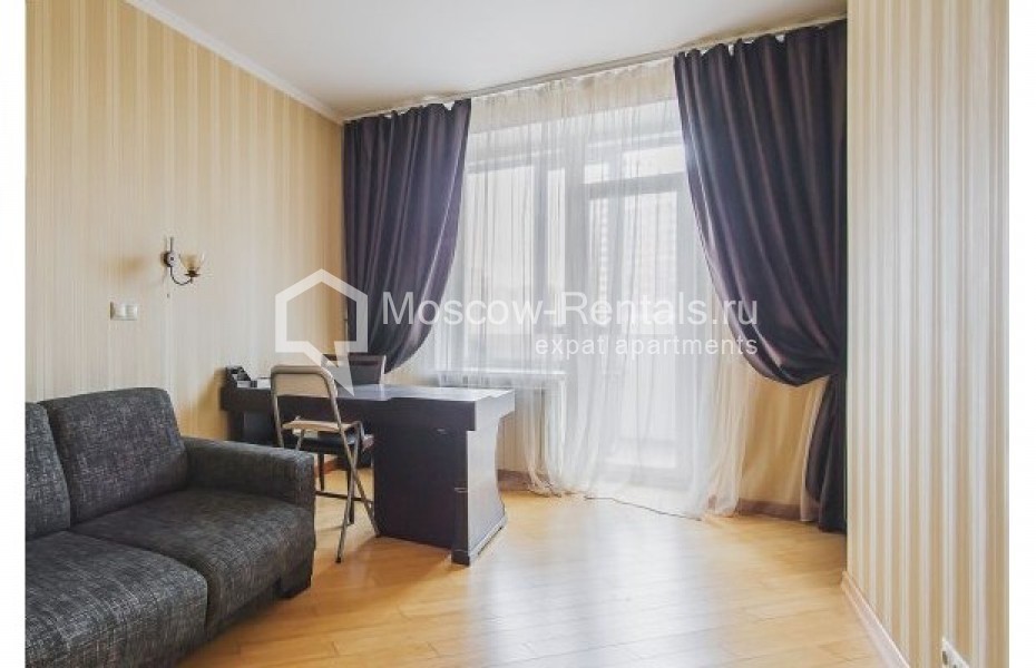 Photo #3 5-room (4 BR) apartment for <a href="http://moscow-rentals.ru/en/articles/long-term-rent" target="_blank">a long-term</a> rent
 in Russia, Moscow, Garibaldi str, 3
