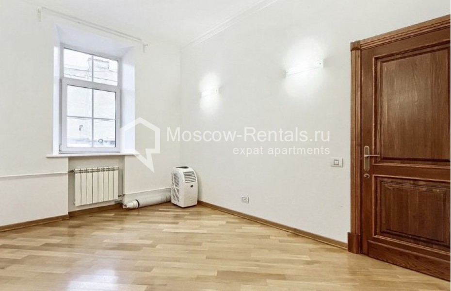 Photo #6 5-room (4 BR) apartment for <a href="http://moscow-rentals.ru/en/articles/long-term-rent" target="_blank">a long-term</a> rent
 in Russia, Moscow, Pokrovka str, 33c2