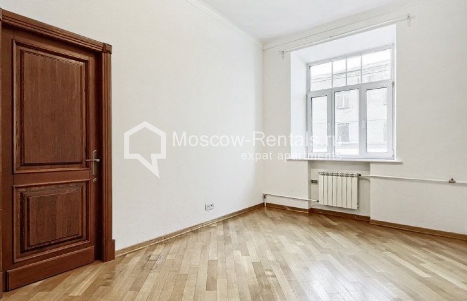Photo #9 5-room (4 BR) apartment for <a href="http://moscow-rentals.ru/en/articles/long-term-rent" target="_blank">a long-term</a> rent
 in Russia, Moscow, Pokrovka str, 33c2