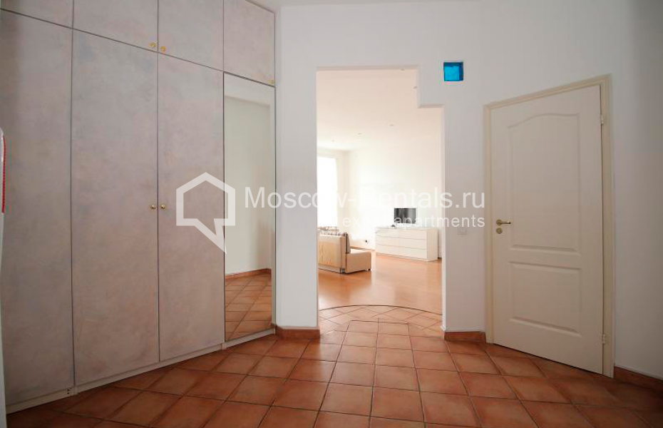 Photo #3 4-room (3 BR) apartment for <a href="http://moscow-rentals.ru/en/articles/long-term-rent" target="_blank">a long-term</a> rent
 in Russia, Moscow, Brusov lane, 2/14С4