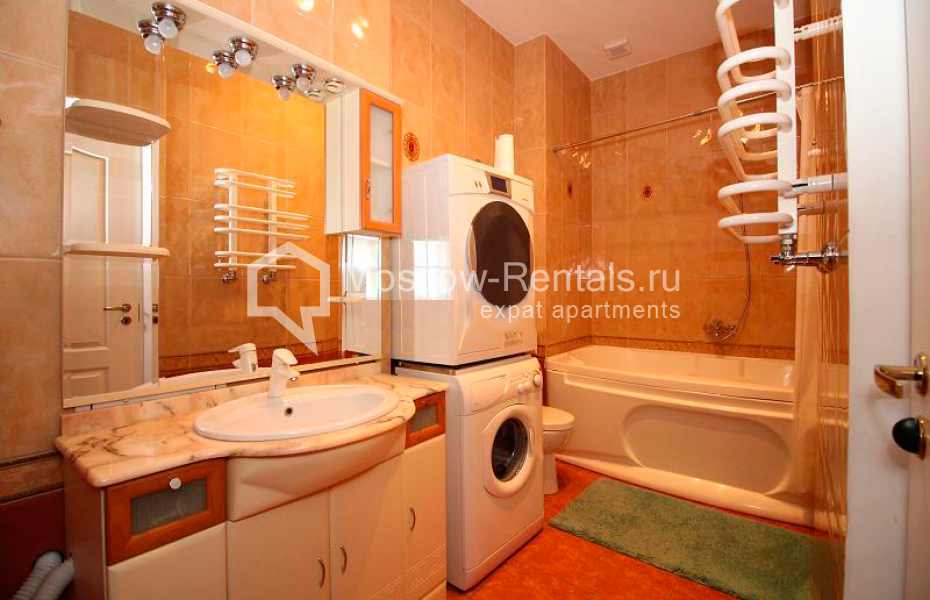 Photo #7 4-room (3 BR) apartment for <a href="http://moscow-rentals.ru/en/articles/long-term-rent" target="_blank">a long-term</a> rent
 in Russia, Moscow, Brusov lane, 2/14С4