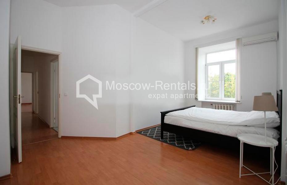 Photo #5 4-room (3 BR) apartment for <a href="http://moscow-rentals.ru/en/articles/long-term-rent" target="_blank">a long-term</a> rent
 in Russia, Moscow, Brusov lane, 2/14С4