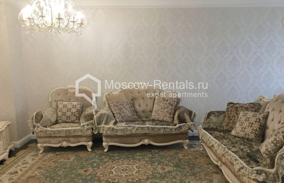 Photo #7 4-room (3 BR) apartment for <a href="http://moscow-rentals.ru/en/articles/long-term-rent" target="_blank">a long-term</a> rent
 in Russia, Moscow, Pokryshkina str, 1
