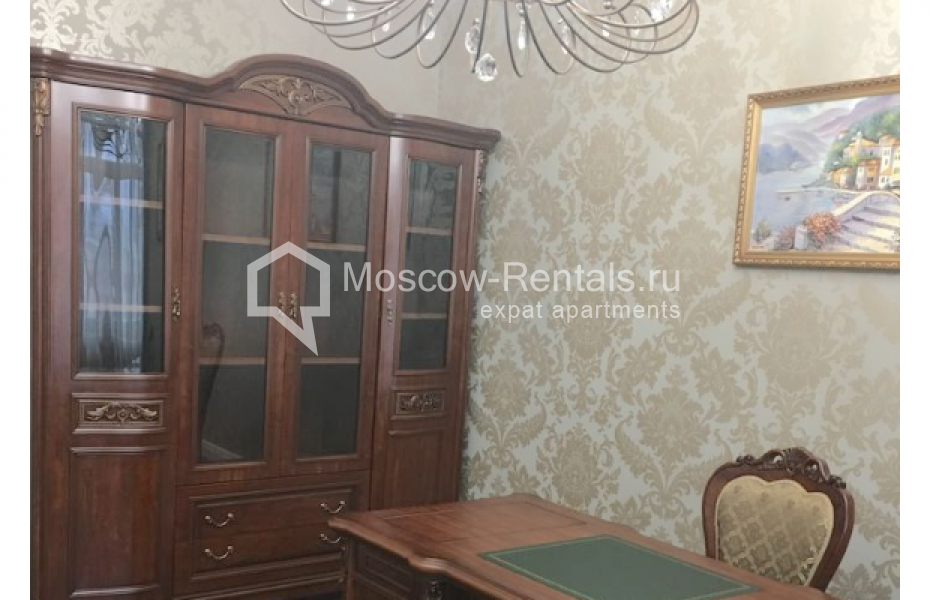 Photo #10 4-room (3 BR) apartment for <a href="http://moscow-rentals.ru/en/articles/long-term-rent" target="_blank">a long-term</a> rent
 in Russia, Moscow, Pokryshkina str, 1