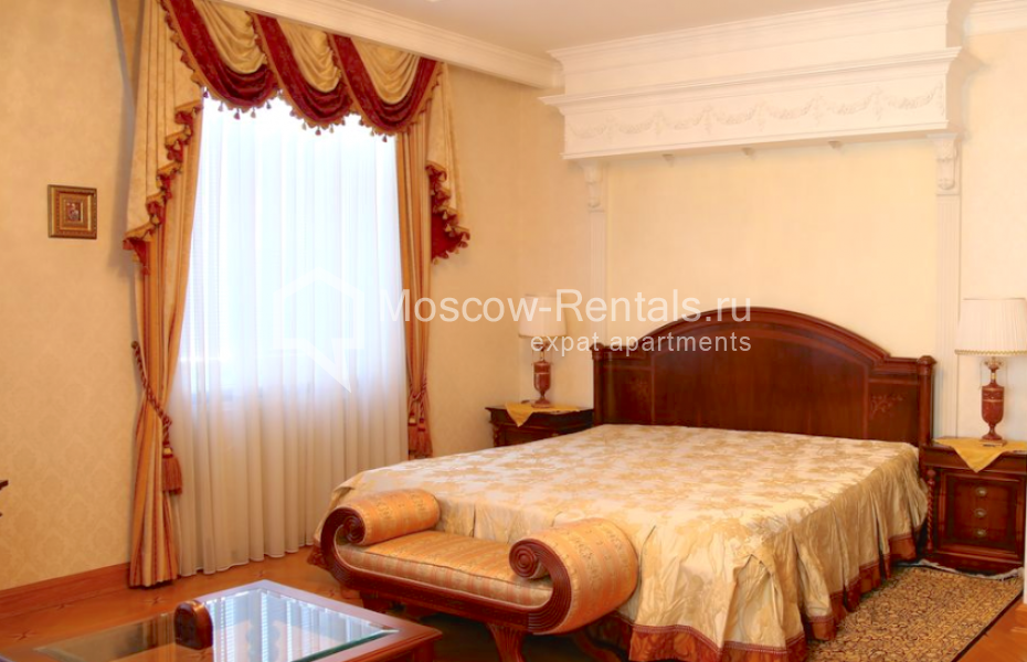 Photo #16 4-room (3 BR) apartment for <a href="http://moscow-rentals.ru/en/articles/long-term-rent" target="_blank">a long-term</a> rent
 in Russia, Moscow, Tverskaya str, 28к2