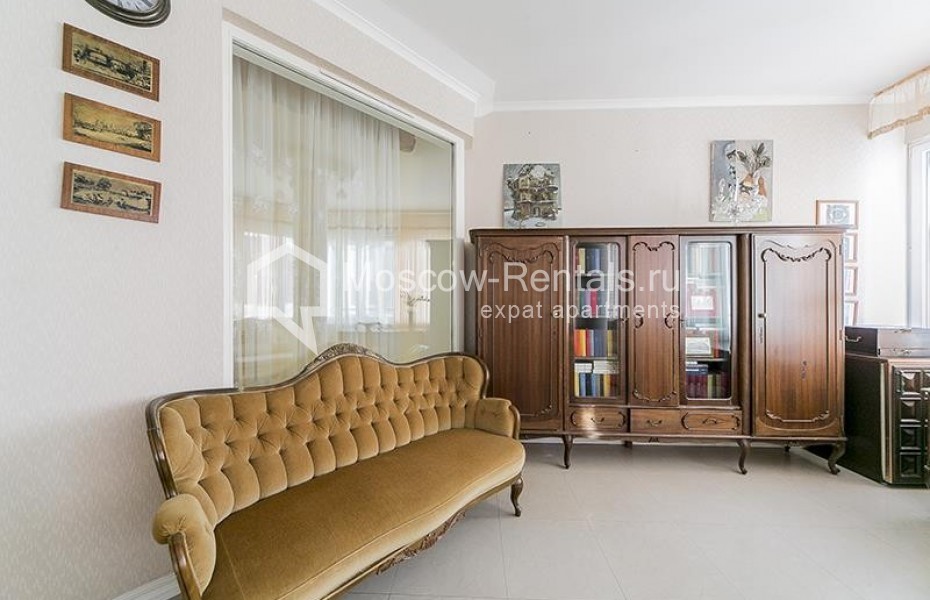 Photo #11 5-room (4 BR) apartment for <a href="http://moscow-rentals.ru/en/articles/long-term-rent" target="_blank">a long-term</a> rent
 in Russia, Moscow, Mozhaiskoe shosse, 2