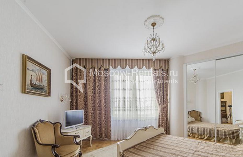 Photo #13 5-room (4 BR) apartment for <a href="http://moscow-rentals.ru/en/articles/long-term-rent" target="_blank">a long-term</a> rent
 in Russia, Moscow, Mozhaiskoe shosse, 2