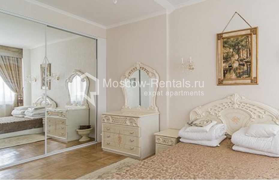 Photo #15 5-room (4 BR) apartment for <a href="http://moscow-rentals.ru/en/articles/long-term-rent" target="_blank">a long-term</a> rent
 in Russia, Moscow, Mozhaiskoe shosse, 2