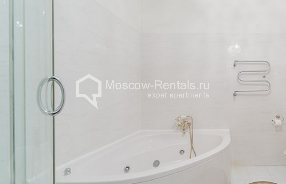 Photo #19 5-room (4 BR) apartment for <a href="http://moscow-rentals.ru/en/articles/long-term-rent" target="_blank">a long-term</a> rent
 in Russia, Moscow, Mozhaiskoe shosse, 2