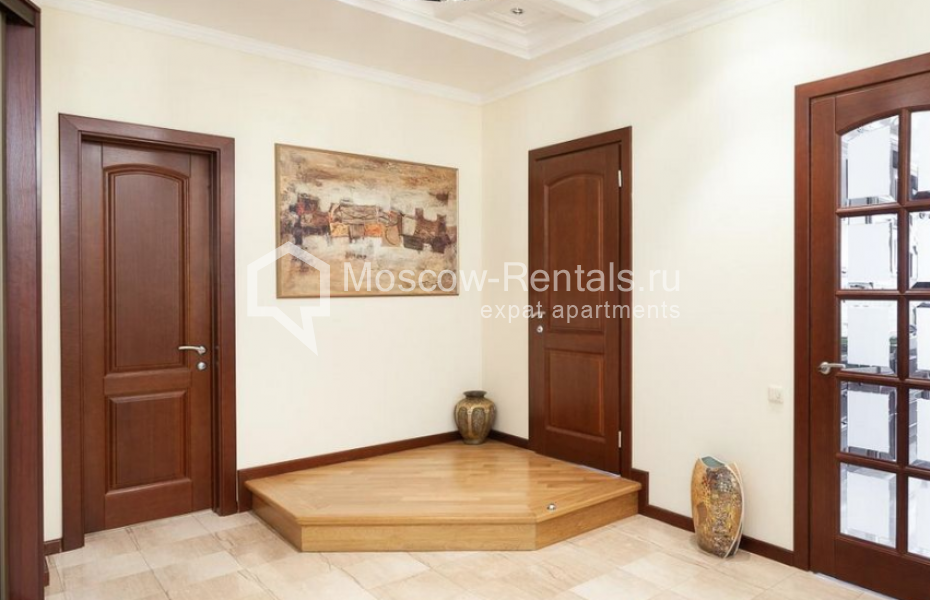 Photo #9 4-room (3 BR) apartment for <a href="http://moscow-rentals.ru/en/articles/long-term-rent" target="_blank">a long-term</a> rent
 in Russia, Moscow, Doglorukovskaya str, 6