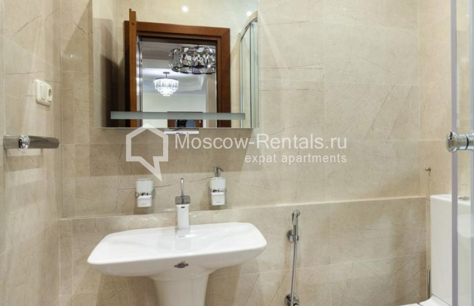 Photo #11 4-room (3 BR) apartment for <a href="http://moscow-rentals.ru/en/articles/long-term-rent" target="_blank">a long-term</a> rent
 in Russia, Moscow, Doglorukovskaya str, 6