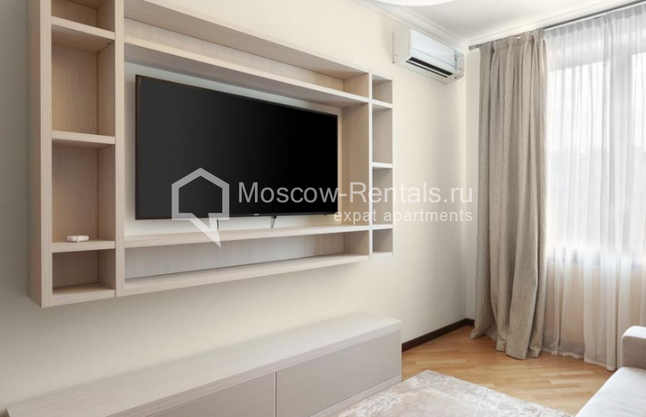 Photo #15 4-room (3 BR) apartment for <a href="http://moscow-rentals.ru/en/articles/long-term-rent" target="_blank">a long-term</a> rent
 in Russia, Moscow, Doglorukovskaya str, 6