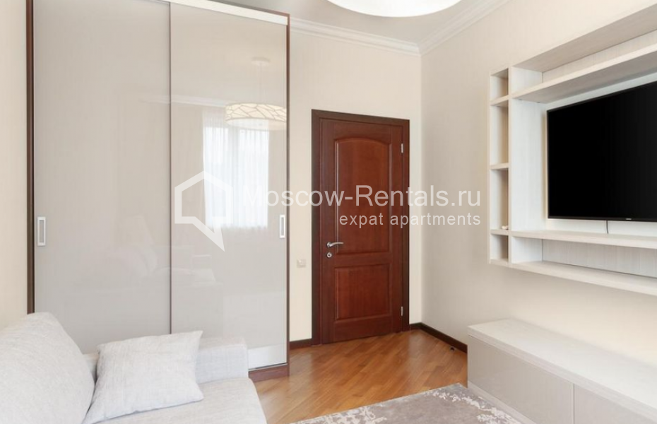 Photo #16 4-room (3 BR) apartment for <a href="http://moscow-rentals.ru/en/articles/long-term-rent" target="_blank">a long-term</a> rent
 in Russia, Moscow, Doglorukovskaya str, 6
